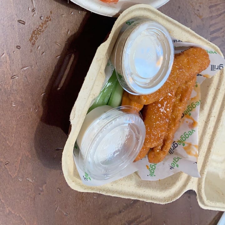 photo of Veggie Grill Buffalo Wings shared by @convicti0n on  23 Jun 2020 - review
