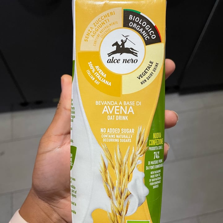 photo of Alce Nero Bevanda a Base di Avena shared by @vic-victoria on  30 May 2022 - review