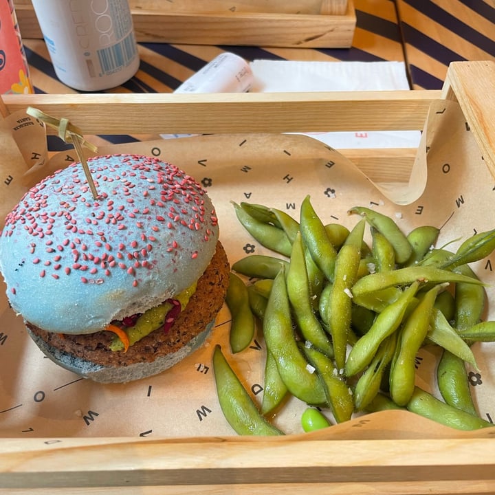 photo of Flower Burger I Puffi Burger shared by @elenas1 on  31 Mar 2022 - review