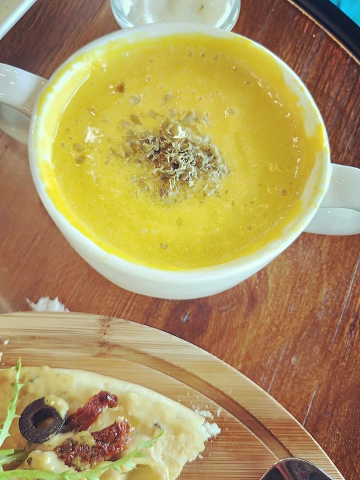photo of nomVnom Bistro Corn soup shared by @starlight7 on  10 Jul 2019 - review