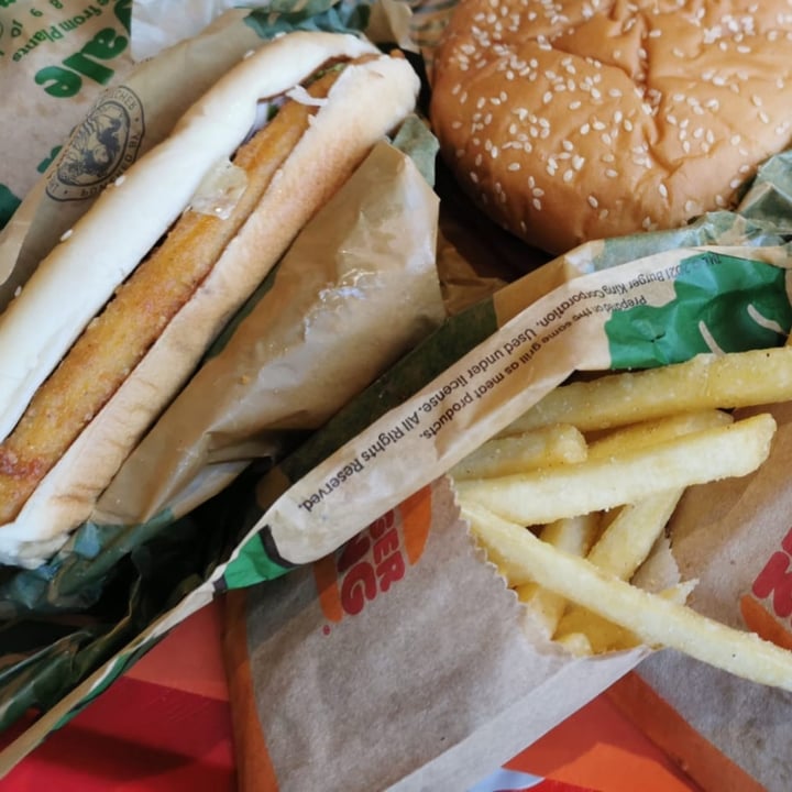 photo of Burger King Gateway Vegan Chickn Royal shared by @kznveganqueen on  21 Sep 2021 - review