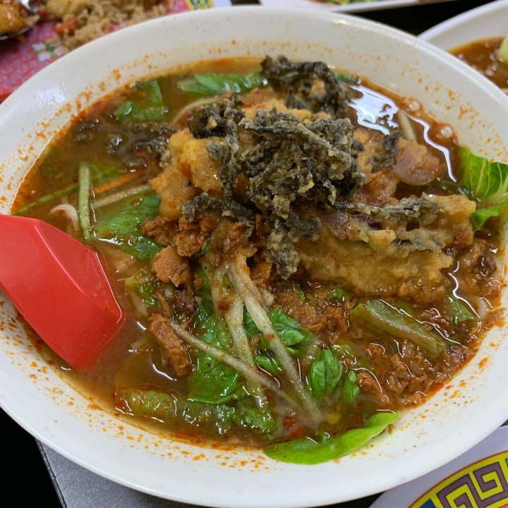photo of Yi Xin Vegetarian Assam laksa shared by @joonas on  26 Apr 2022 - review