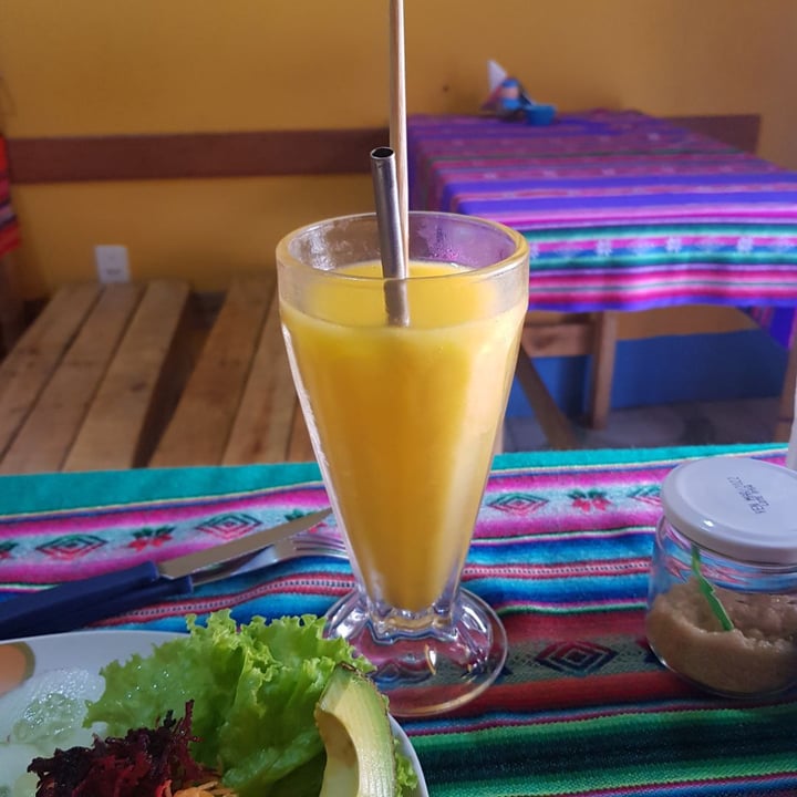 review photo of Café Almendra Sonso Veganos Con Ensalada shared by @daneprt on 03 Feb 2020 - review