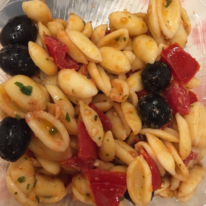 photo of Mangia e Bevi Enogastronomia Pasta con pomodorini e olive shared by @fbr on  05 Jul 2022 - review