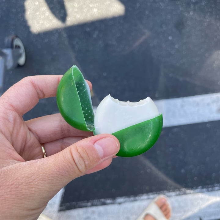 photo of Babybel Plant-Based Plant-Based Cheese Alternative shared by @nicolemanoo on  22 Apr 2022 - review