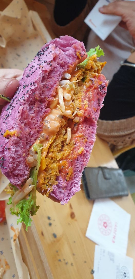 review photo of Flower Burger Flower Burger shared by @robis on 29 Dec 2019 - review
