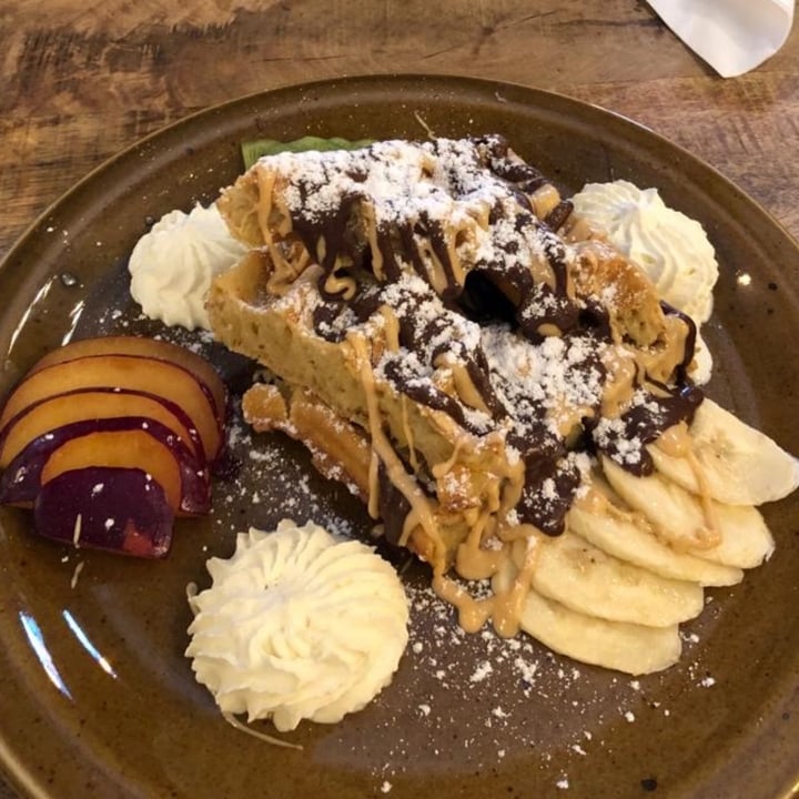 photo of Palo Verde Bistro Waffle con crema al cioccolato shared by @tiz92 on  17 Aug 2022 - review