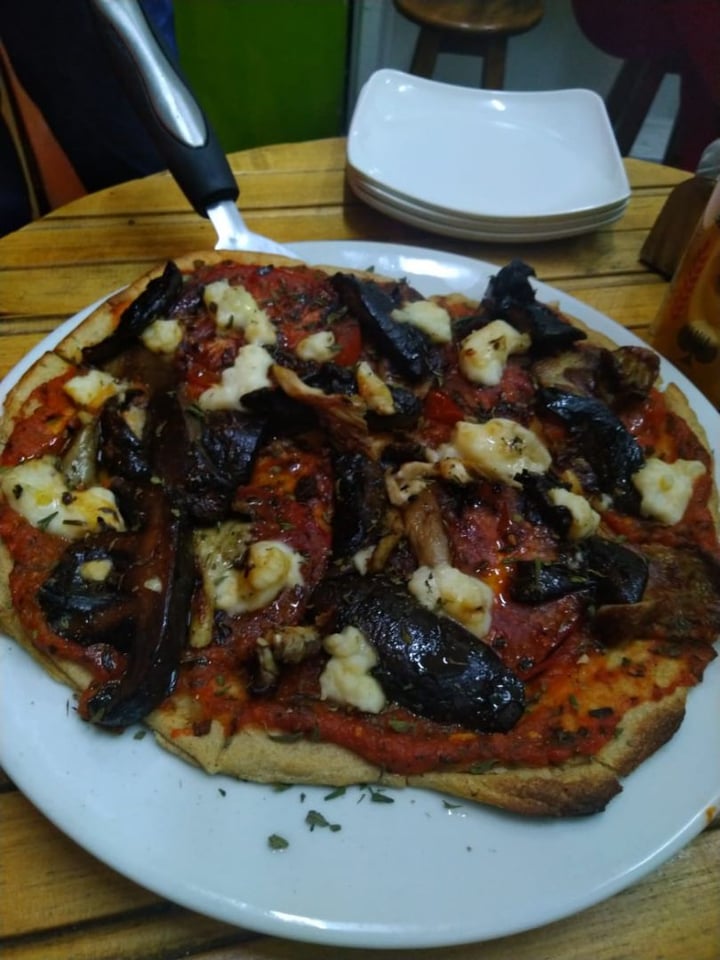 photo of Vegoto Fast Food Pizzeta de setas shared by @johanramirez91 on  22 Aug 2019 - review