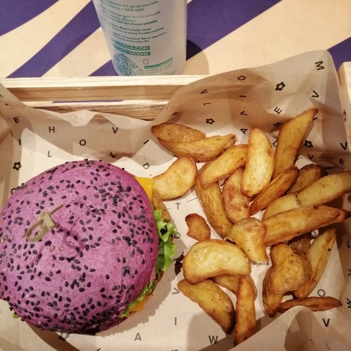 photo of Flower Burger Cherry bomb shared by @lavinia88 on  27 Dec 2021 - review