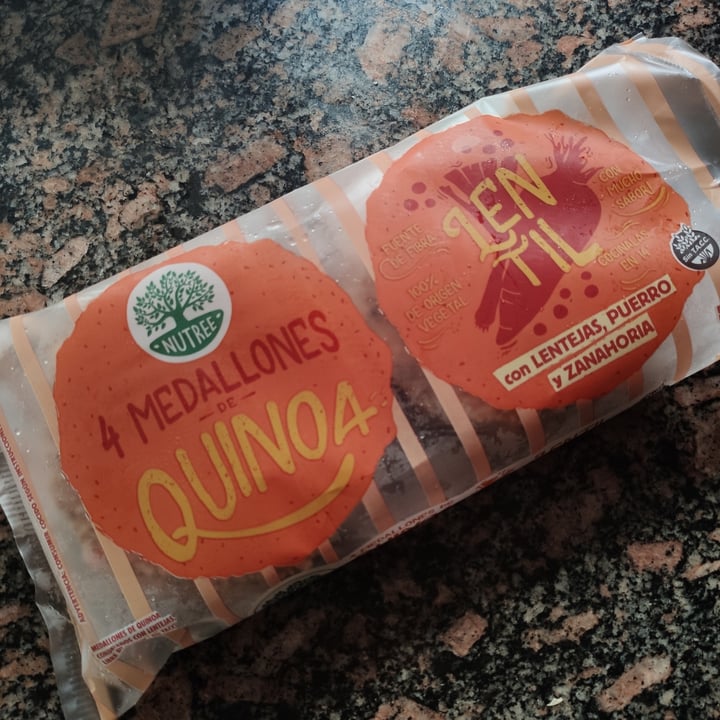 review photo of Nutree Medallones de Quinoa Lentil con Lenteja, Puerro y Zanahoria shared by @sermochilera on 06 Apr 2021 - review