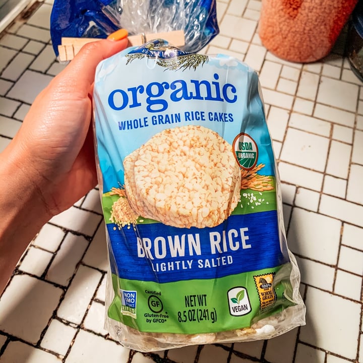 review photo of Lundberg Family Farms Organic Brown Rice Cakes shared by @milinda-h on 26 Oct 2020 - review