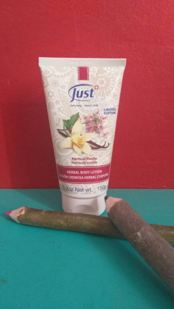 photo of Just Locion cremosa herbal corporal shared by @camil on  19 Sep 2019 - review