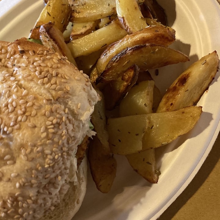 photo of Radicetonda Burger Di Soia Con Patate Al Forno shared by @ladarling on  04 Feb 2022 - review