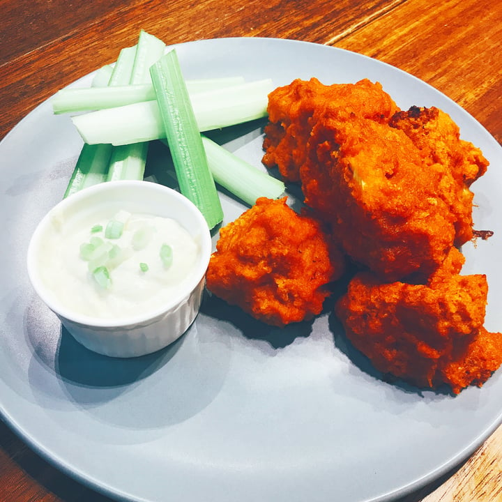 photo of Sparestore 士啤士多 Buffalo Wings with tofu ranch dip shared by @kaylabear on  07 Jan 2018 - review