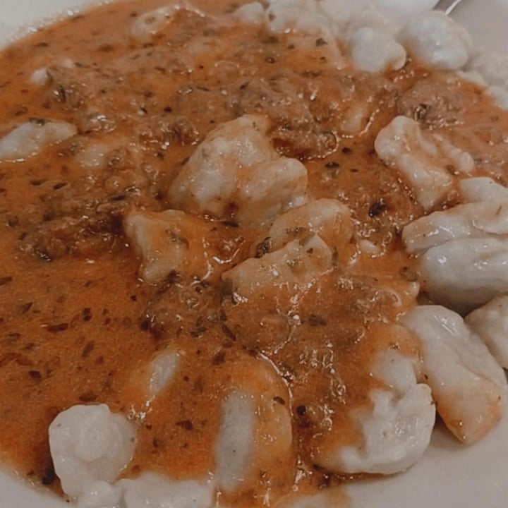 review photo of Loving Hut Ñoquis con salsa bolognesa shared by @celinap on 30 Aug 2021 - review