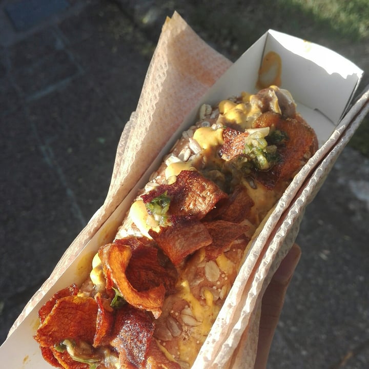 photo of By the Way Hot Dog Station Hot Dog Vegano shared by @jimmyv on  07 Dec 2020 - review