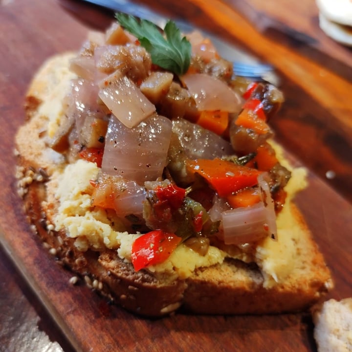 review photo of Palcampo Bruchetta De Hummus shared by @juliluna on 07 Aug 2022 - review