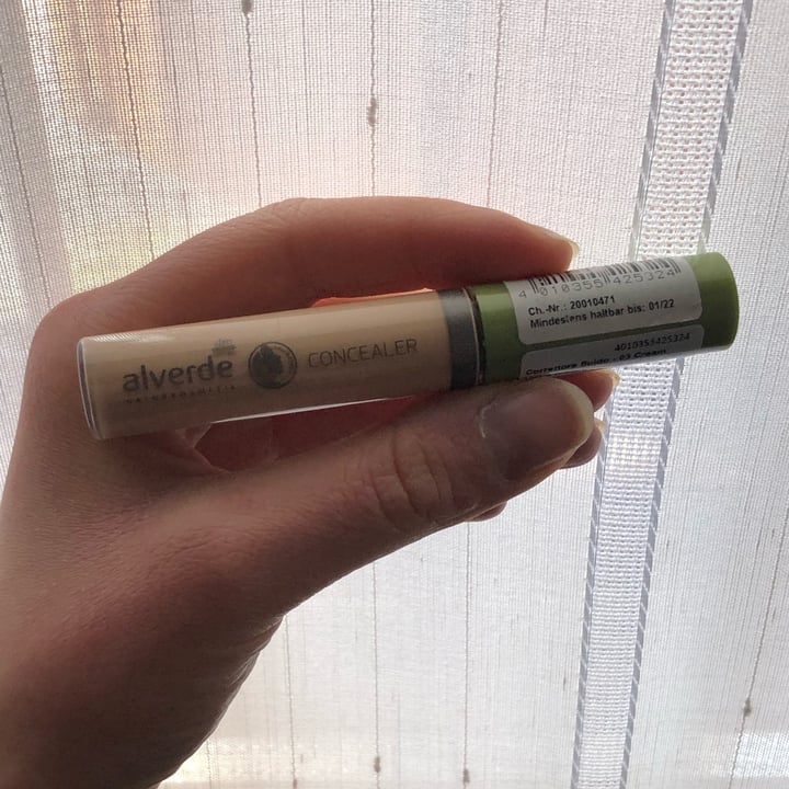 photo of Alverde Naturkosmetik Concealer shared by @ceciliaacocella on  05 Mar 2022 - review
