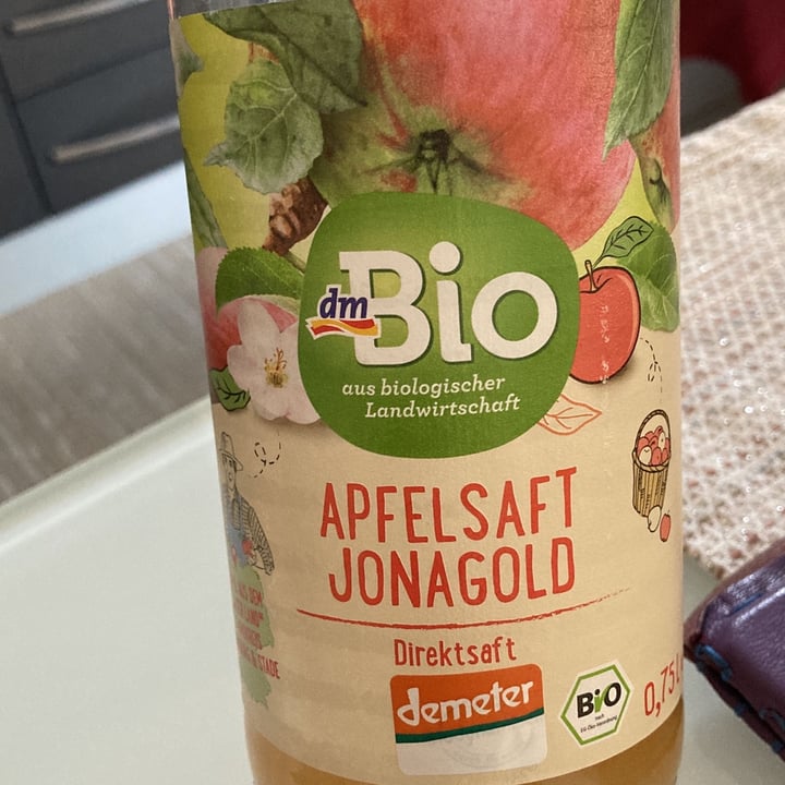 photo of dmBio Apfelsaft Jonagold shared by @valentinanardone on  19 Mar 2022 - review