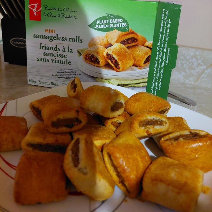 photo of President's Choice mini sausageless rolls shared by @siennasaskie on  14 Dec 2021 - review