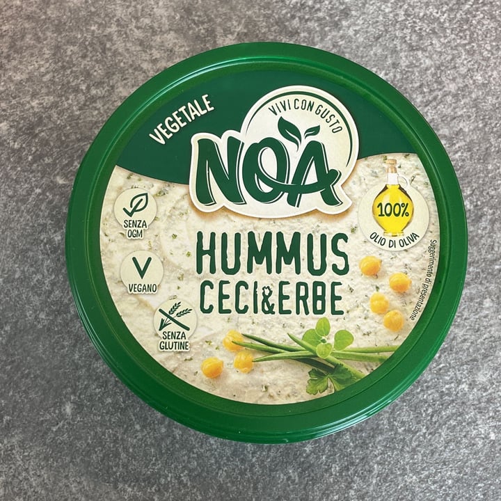 photo of Noa Hummus Ceci & Erbe shared by @giulia888 on  16 May 2022 - review