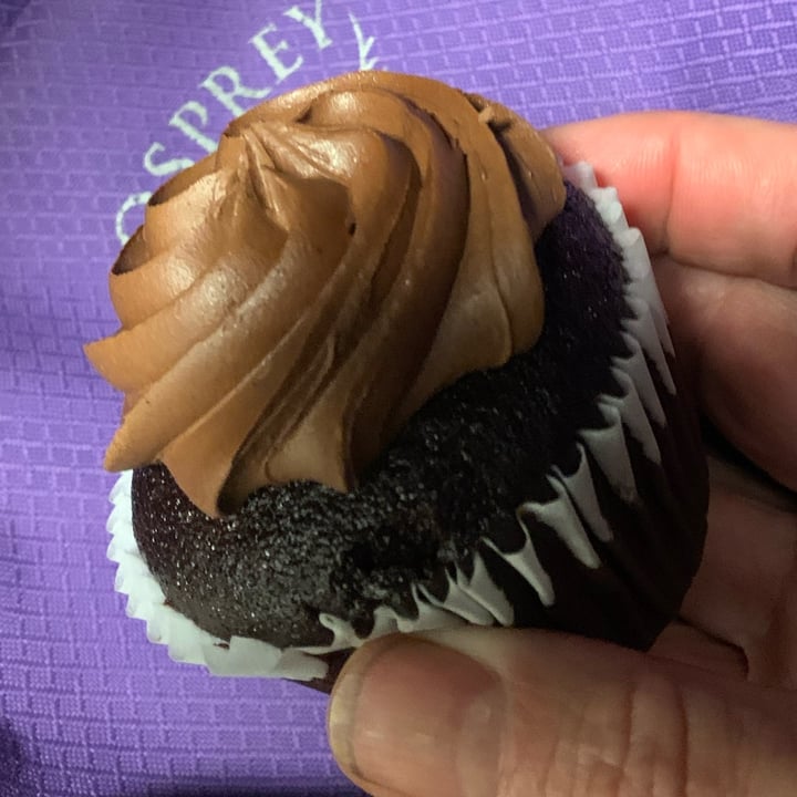 photo of Rubicon Bakers Vegan chocolate blackout cupcakes shared by @unejanie on  05 May 2022 - review