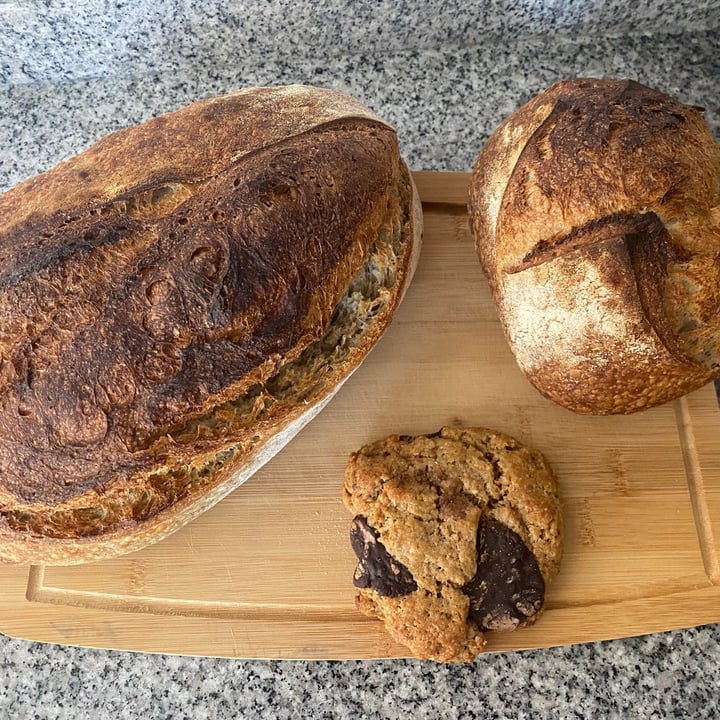 review photo of Salvaje Bakery Cookie Banana Y Chocolate shared by @juligoldman on 31 May 2021 - review