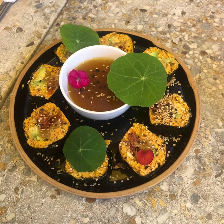 review photo of B-Fresh sushi raw shared by @dprieto on 17 Oct 2022 - review