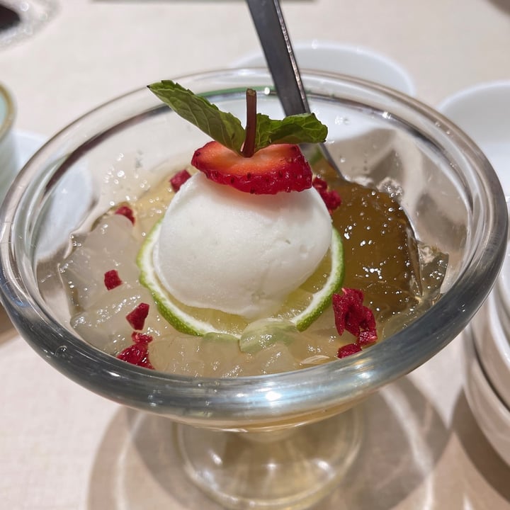 photo of LingZhi Vegetarian - Liat Towers Chilled Aloe Vera with Grass Jelly topped with Lime Sorbet shared by @greenbovine on  07 Mar 2021 - review