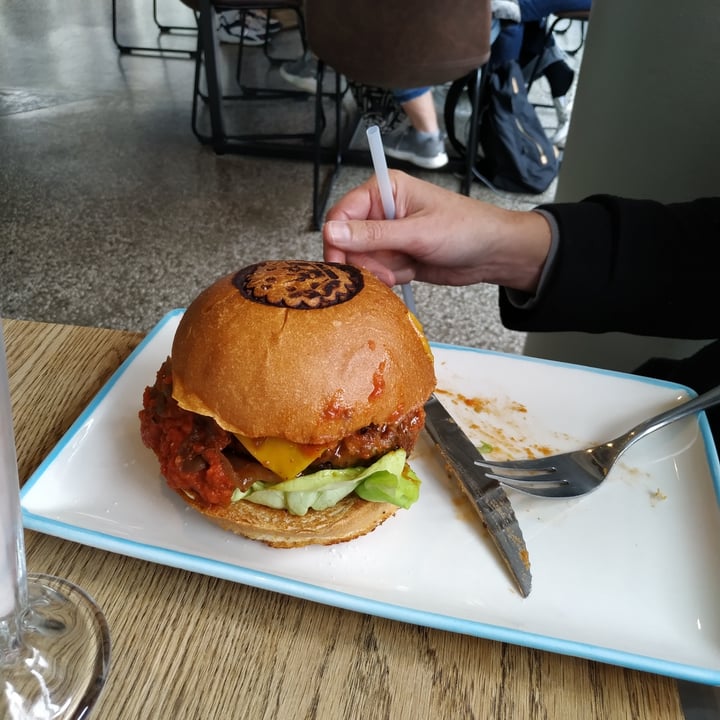 photo of Royale Eatery Vegan cheese burger shared by @richardsletcher on  06 Sep 2021 - review
