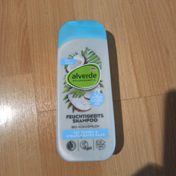 photo of Alverde Naturkosmetik Shampoo with coconut milk shared by @sandra1993 on  04 Jul 2021 - review