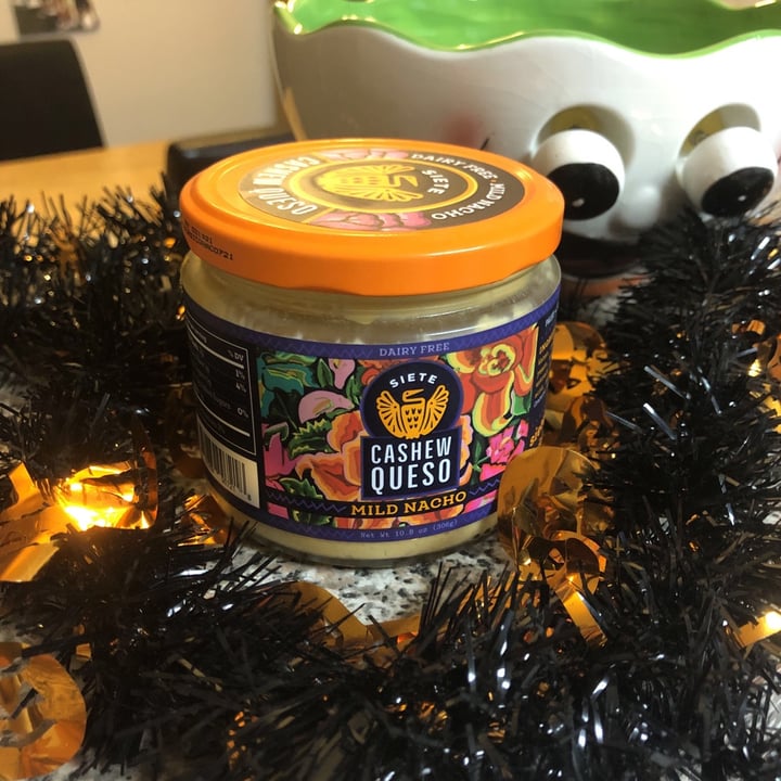review photo of Siete Family Foods Mild Nacho Cashew Queso shared by @kaycelovesveggies on 11 Oct 2020 - review