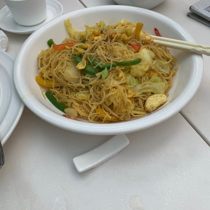 photo of Gaia Veggie Shop Singapore Style Fried Rice Noodle shared by @deledda on  01 Jan 2021 - review