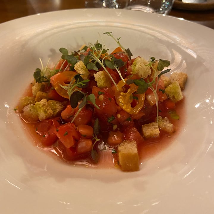 photo of La Locanda Del Falco Antipasto - Dadolata Di Pomodoro, Pane Croccante E Erbette shared by @simonaalbanese on  12 Sep 2022 - review