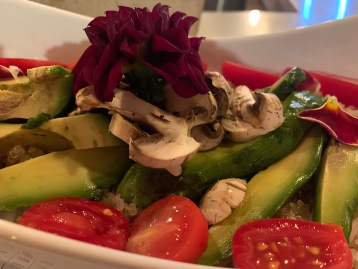 review photo of Parliamo Pizza - Roca Ensalada De La Carta “modificada” Para Vegano shared by @georgigf on 14 Jan 2020 - review