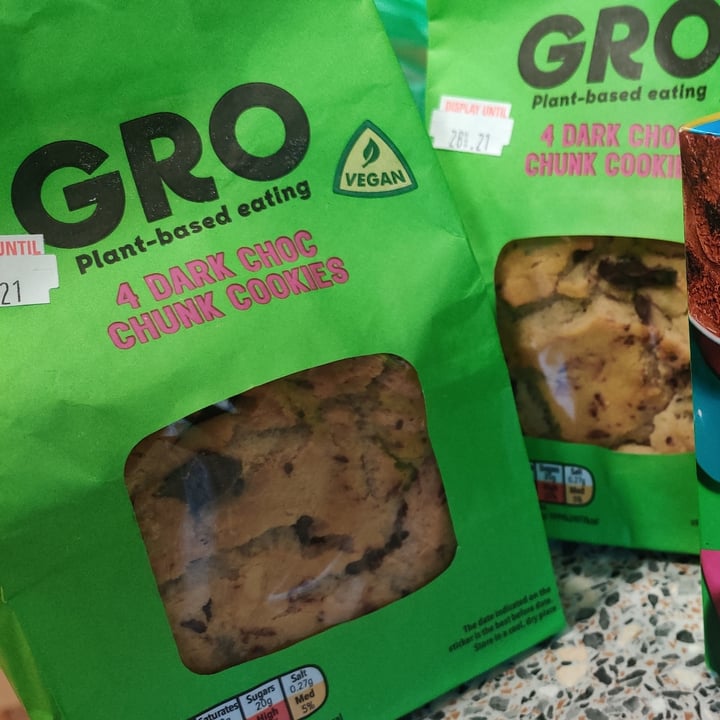 photo of GRO Dark choc chunk cookies shared by @cr0vegan on  21 Mar 2021 - review