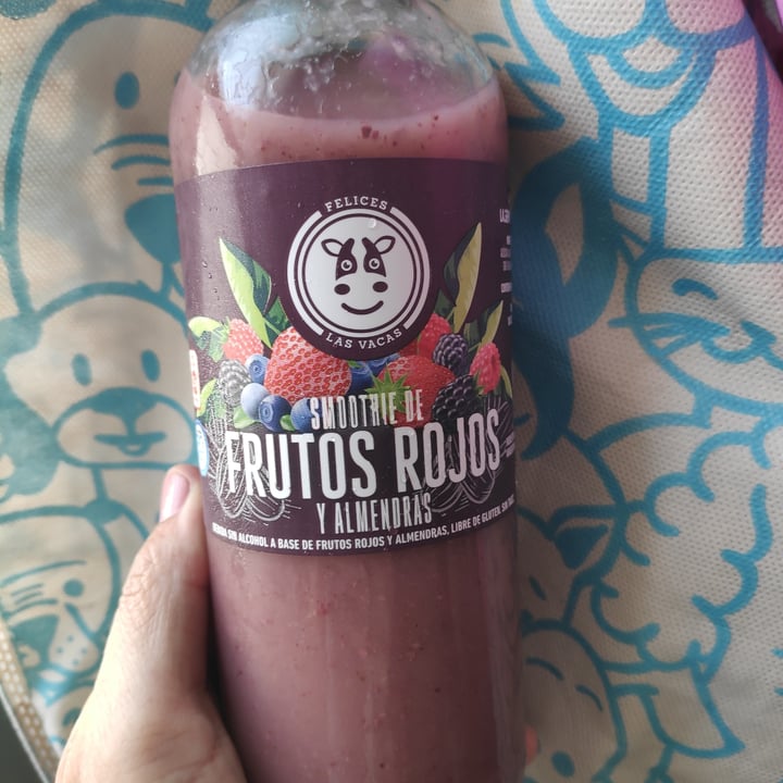 review photo of Felices Las Vacas Smoothie Frutos Rojos Y Almendra shared by @claudinadiaz on 11 Nov 2020 - review