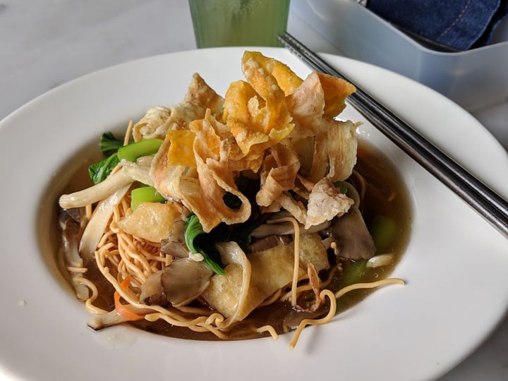 photo of Real Food Crispy Noodles shared by @interesthing on  16 Jan 2019 - review