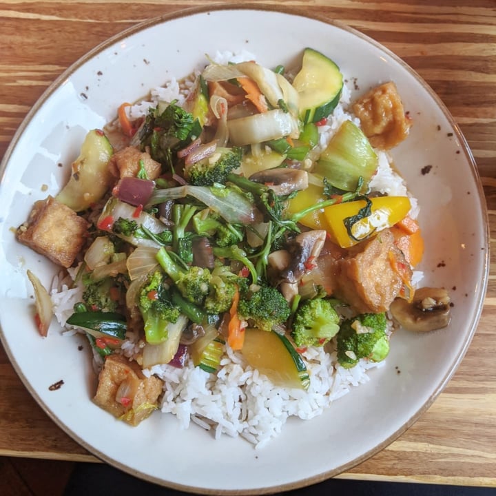 photo of Lana Clonmel Asian Street Food Phad Kha Pao shared by @irishveganjo on  29 Sep 2021 - review