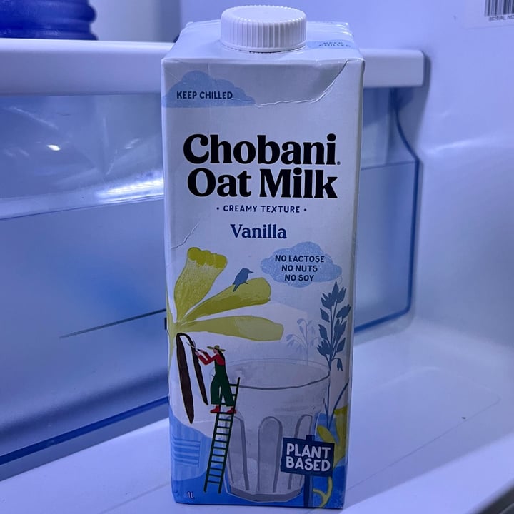photo of Chobani Oat Vanilla Oat Mylk shared by @vegan-friendly on  30 Jun 2022 - review