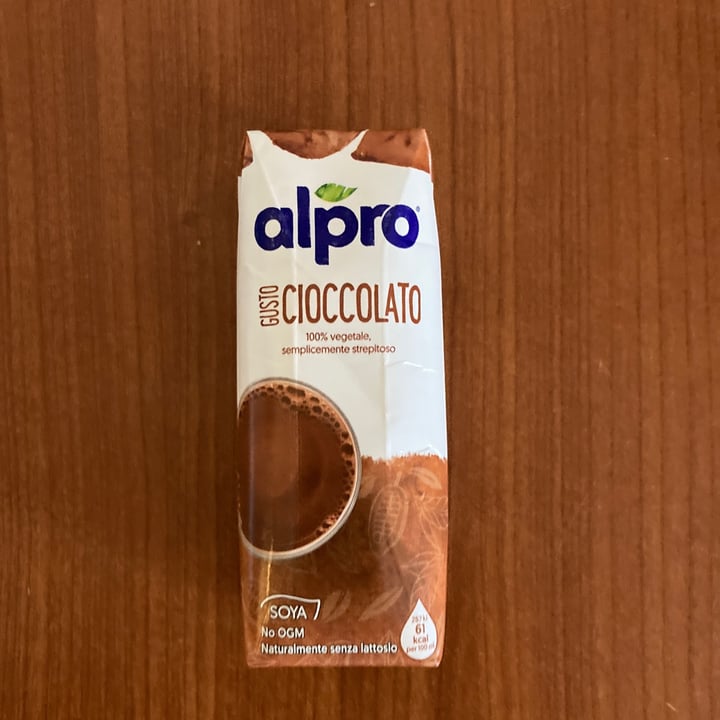 photo of Alpro soya gusto cioccolato shared by @andreali on  09 Oct 2022 - review