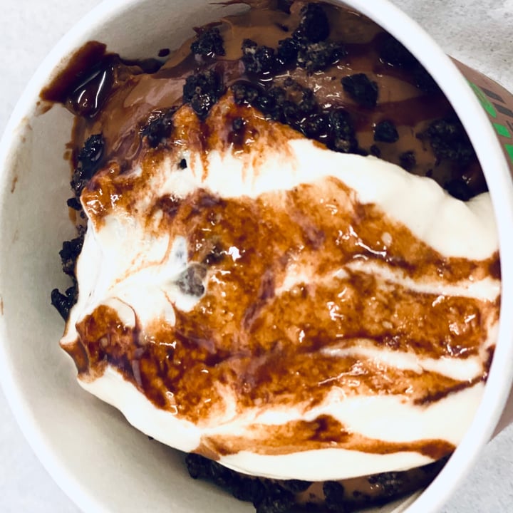 photo of Veggie Grill Chocolate parfait shared by @janetisvegan on  29 Sep 2021 - review