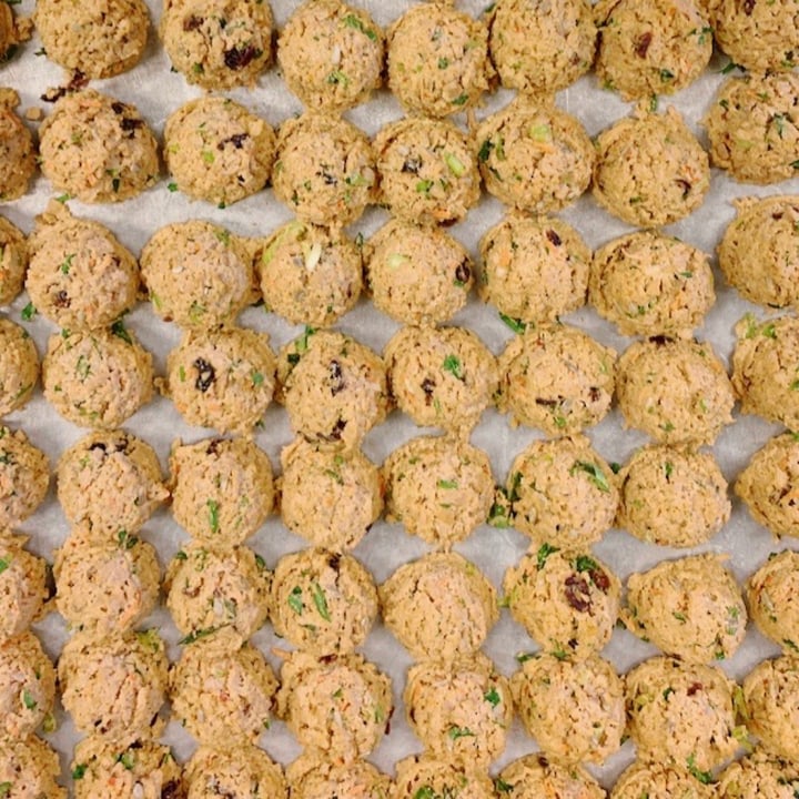 review photo of BAM! Healthy Cuisine Vegan meatballs shared by @lynnhayek98 on 05 Oct 2020 - review