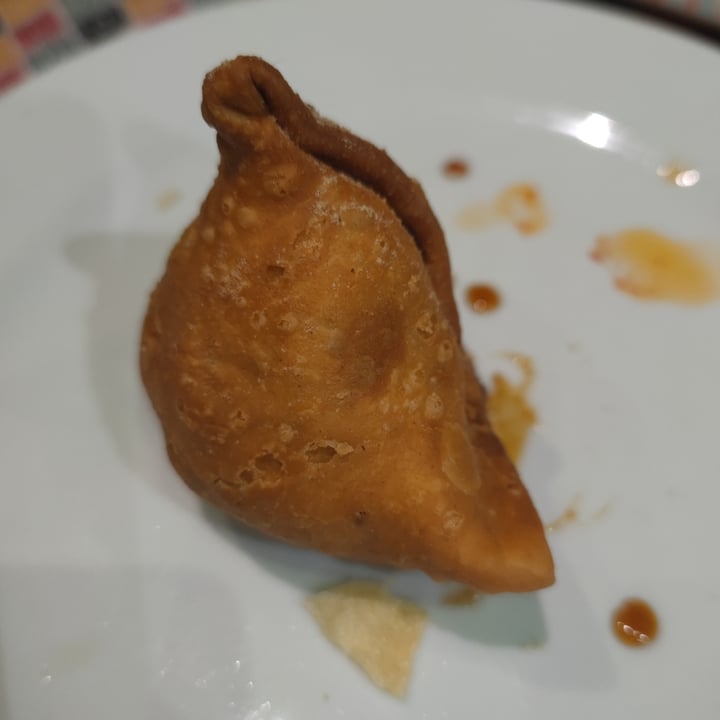 photo of OM Restaurante Hindú Samosa De Verduras shared by @angely123 on  22 Apr 2022 - review