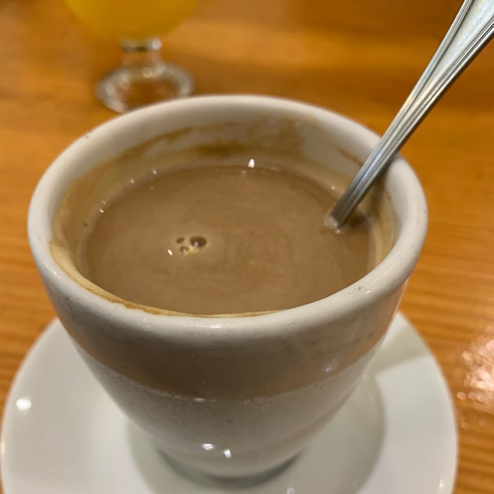 photo of El patio Kinder Bar Café con Bebida De Soja shared by @titoleas on  19 Oct 2021 - review