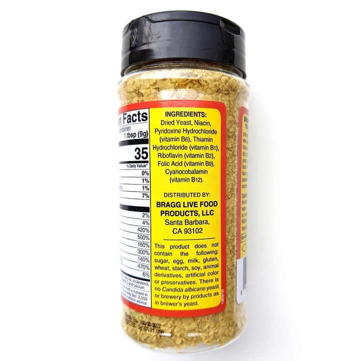 photo of Bragg Nutritional yeast shared by @veggieassassin on  19 Nov 2021 - review