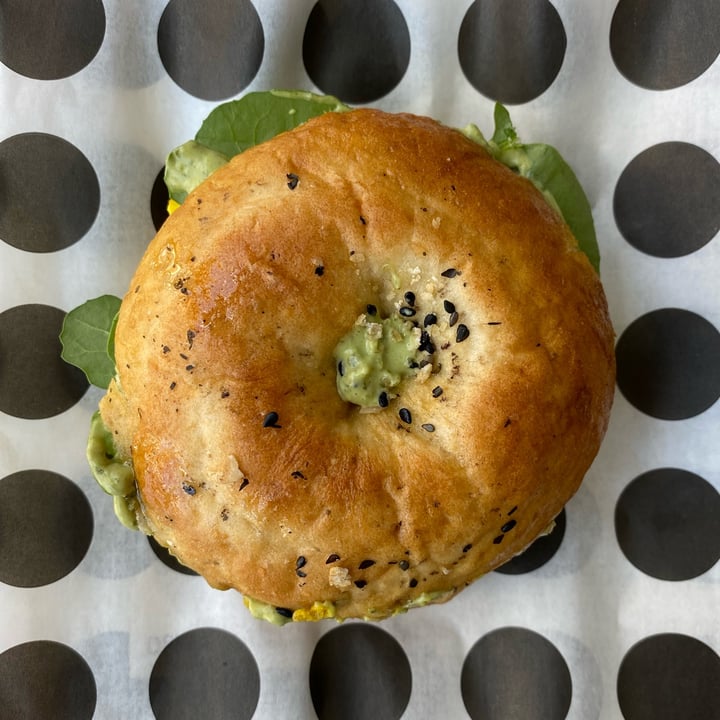 review photo of Serena Morena Bagel de No-Pollo shared by @limonce11o on 19 Nov 2022 - review