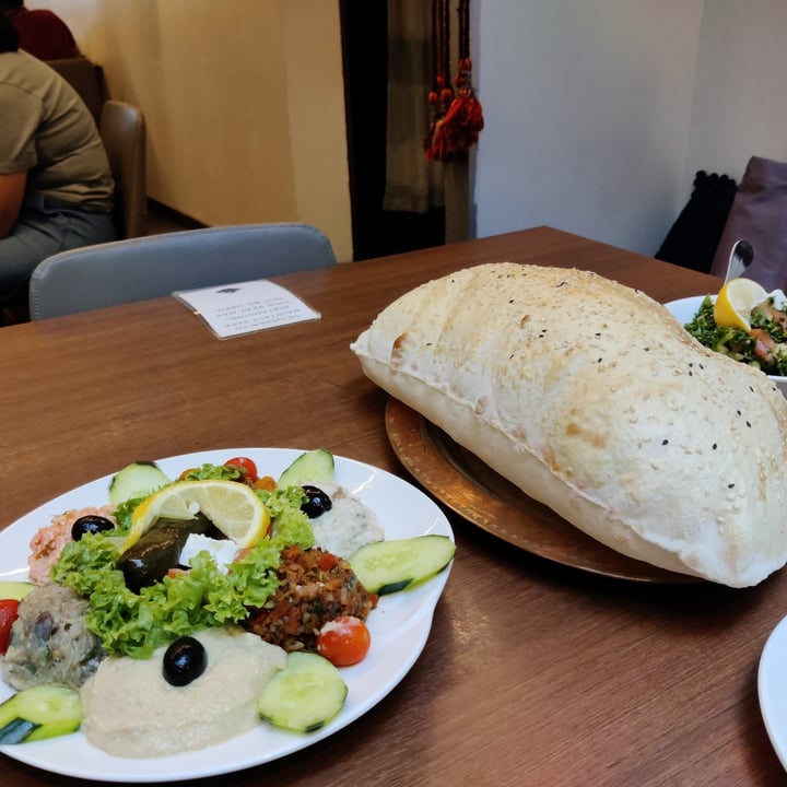 photo of Alaturka Mediterranean & Turkish Restaurant Platter Of Mezes shared by @addadasalulu on  19 Sep 2022 - review