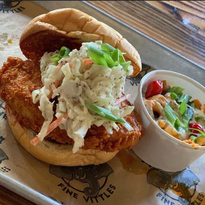 photo of Dharma Southern Kitchen: Tampa Hawt chick’n sandwich shared by @nikkiv12 on  24 Aug 2021 - review