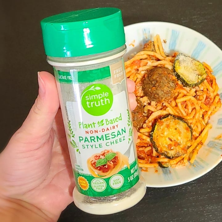 photo of Simple Truth Parmesan Style Cheez shared by @agreene428 on  28 Jan 2023 - review